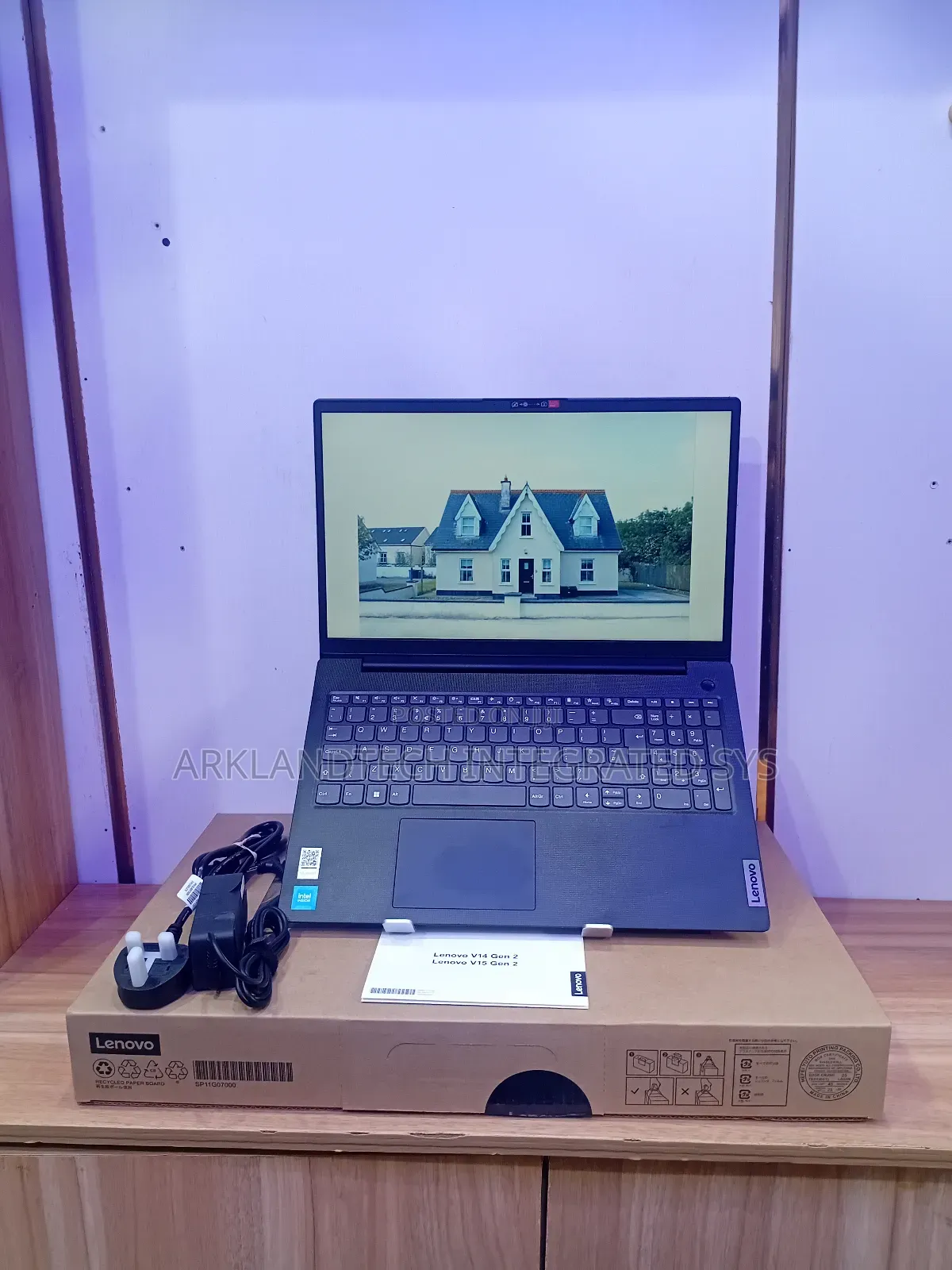 New Laptop Lenovo IdeaPad D330 8GB Intel Celeron SSD 512GB