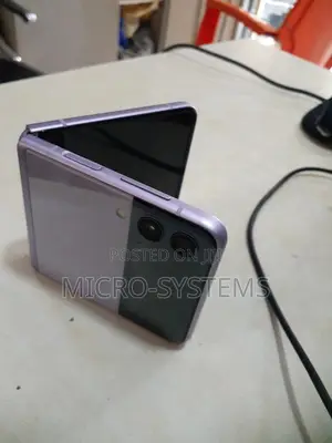 Samsung Galaxy Z Flip 3 128 GB Purple