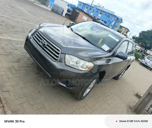 Toyota Highlander 4x4 2008 Green