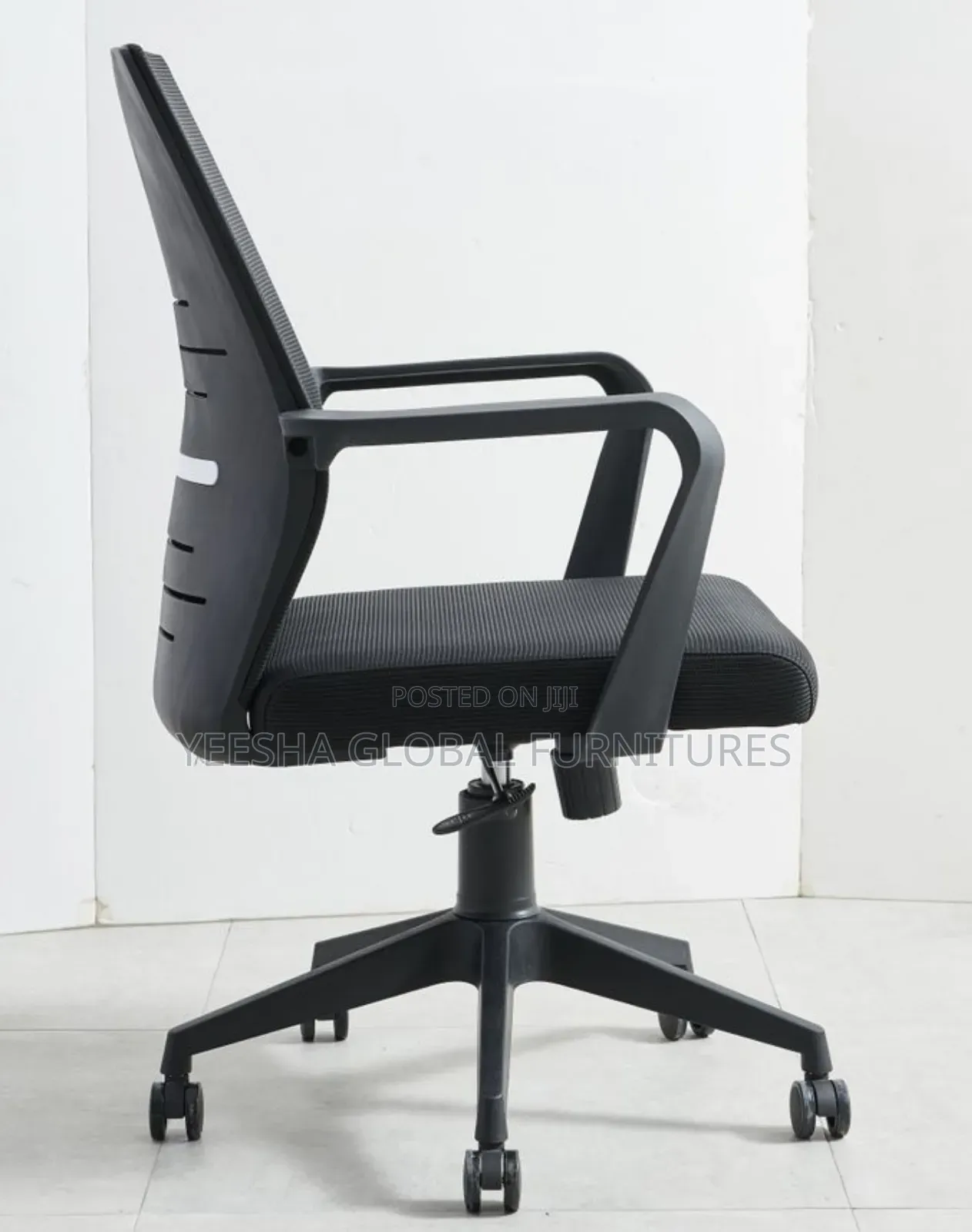 Ergonomic Swivel Chair
