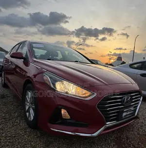 Hyundai Sonata SE 2019 Red
