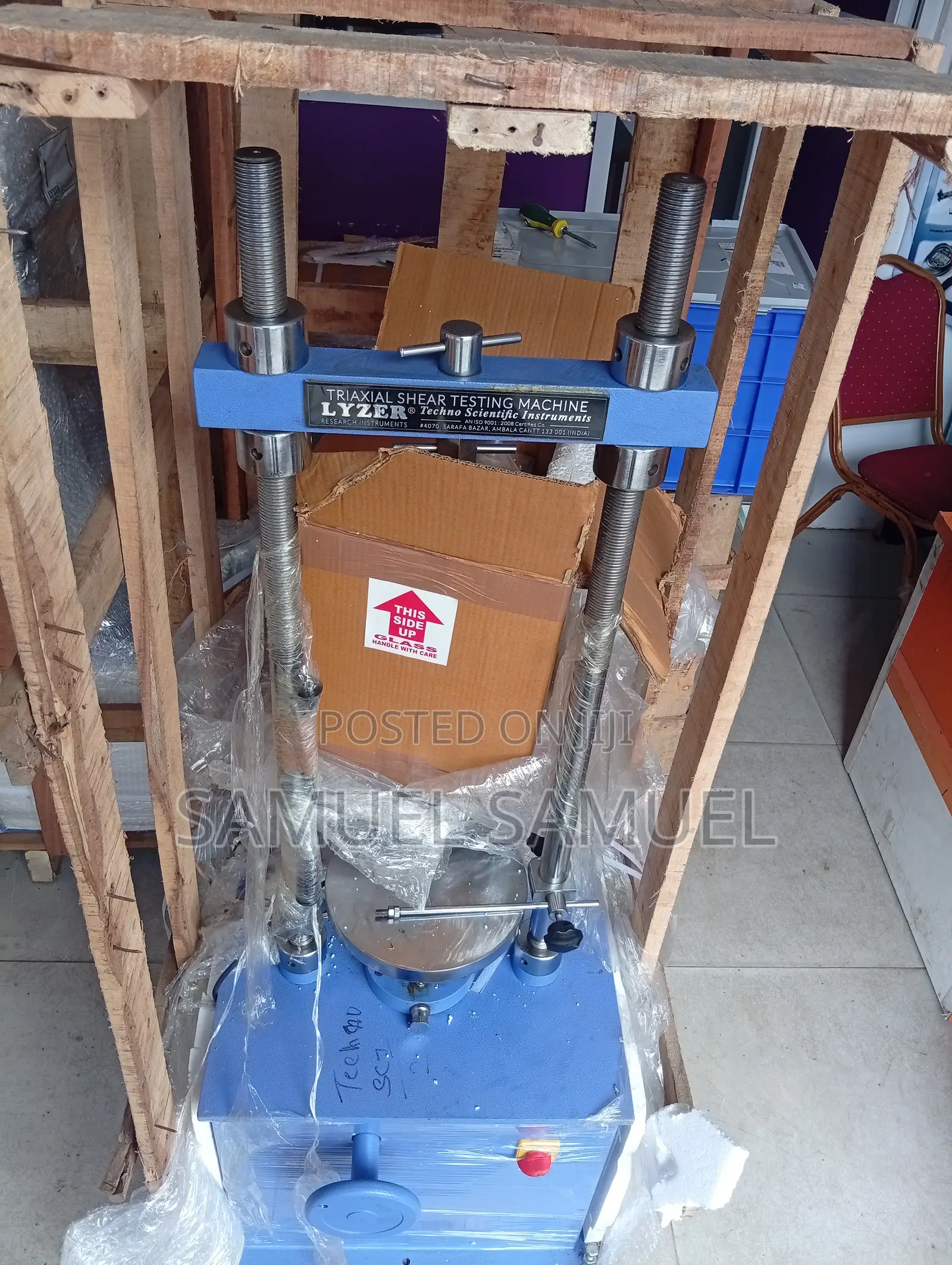 Triaxial Shear Test Machine (50kn)