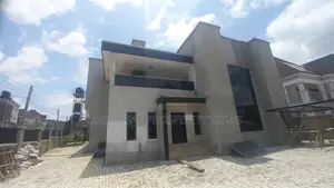 5bdrm Duplex in Dawaki for sale
