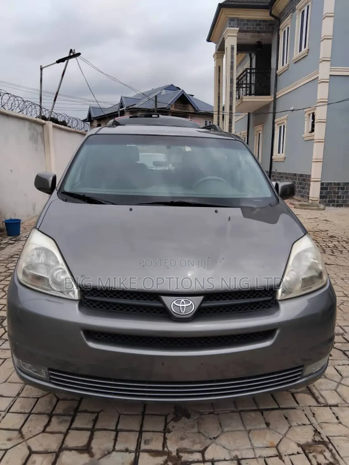 Toyota Sienna 2005 Gray