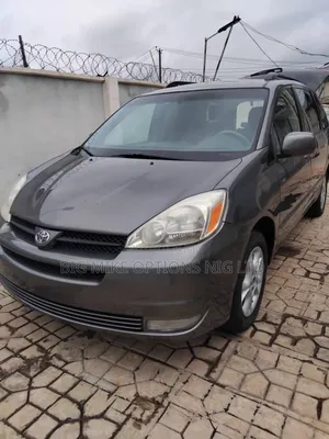 Toyota Sienna 2005 Gray