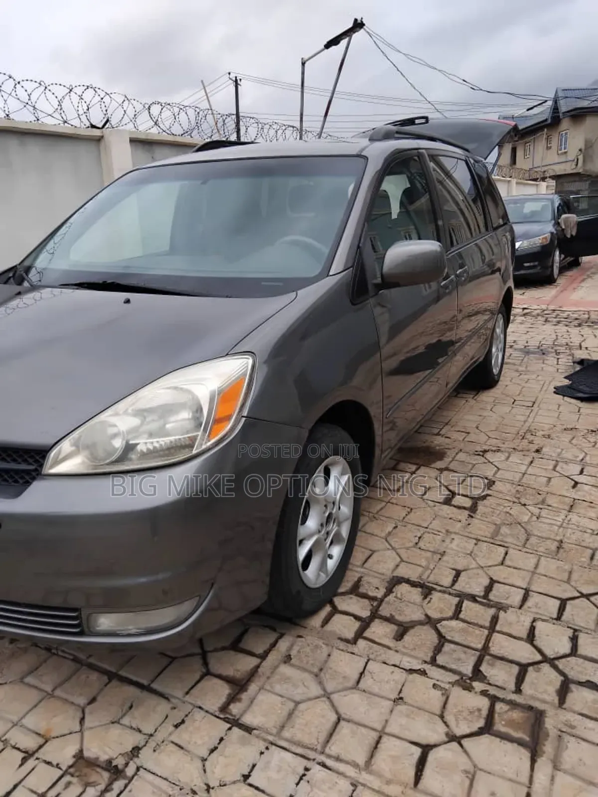 Toyota Sienna 2005 Gray