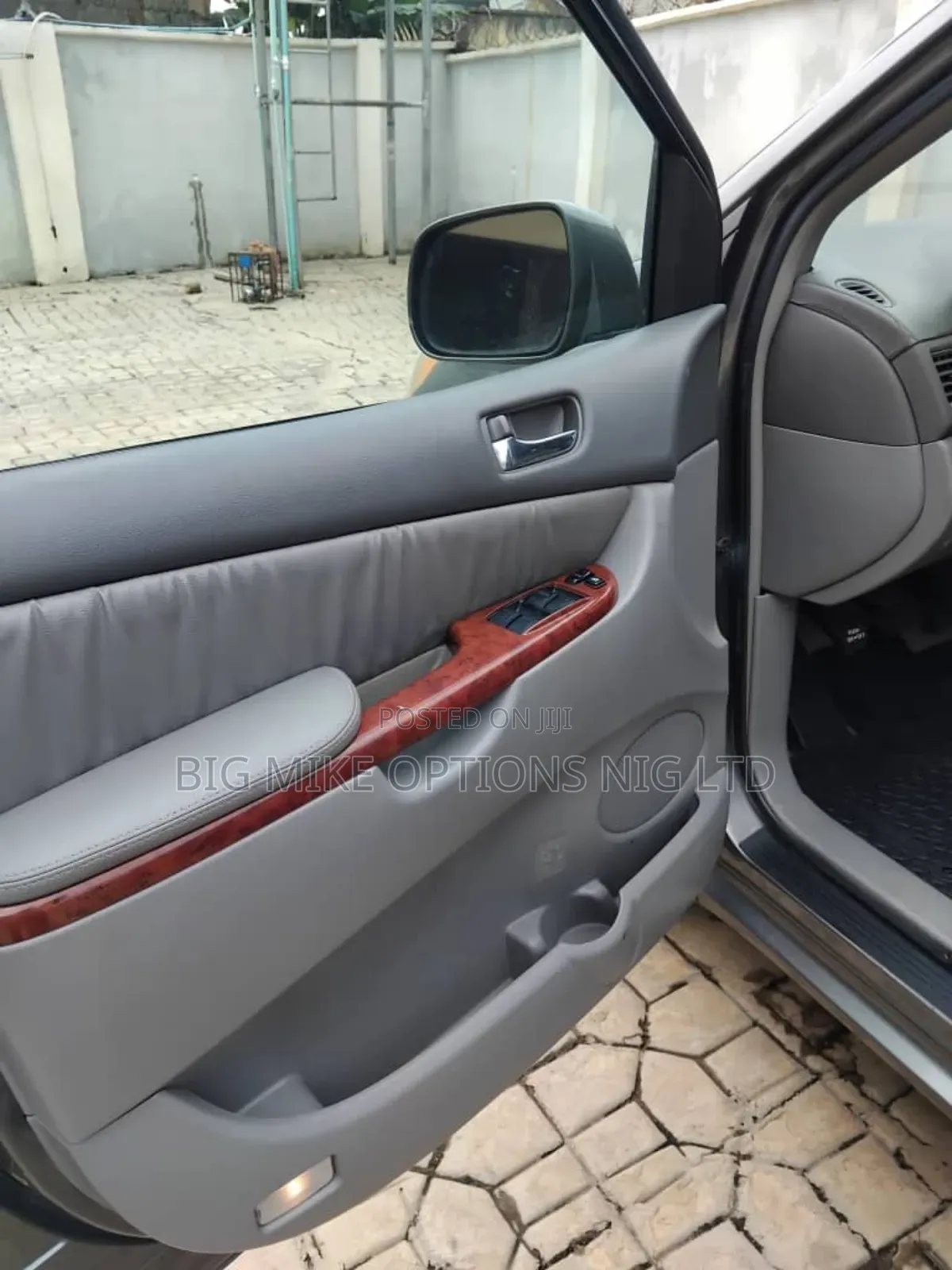 Toyota Sienna 2005 Gray