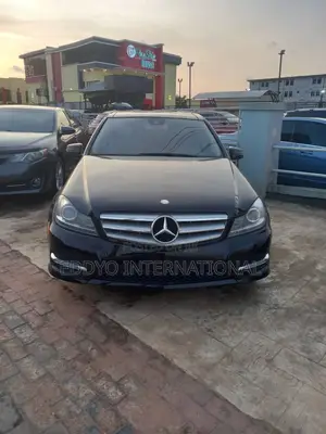 Mercedes-Benz C300 Luxury 4Matic Sedan AWD (3.5L 6cyl 7A) 2013 Black