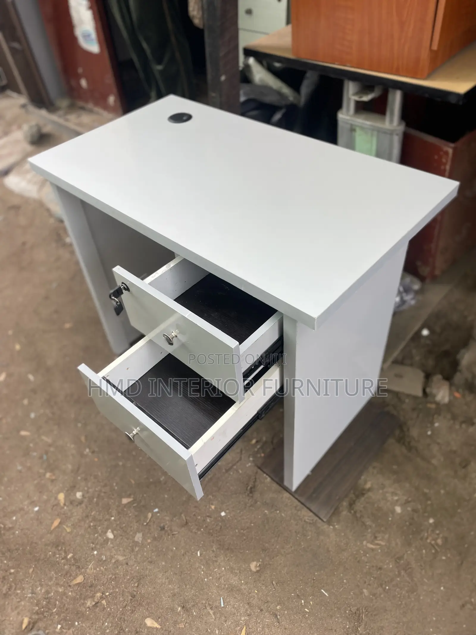 Office Table 3ft by 20 Inches Central Lock