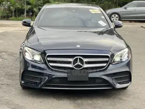 Mercedes-Benz E300 4Matic AWD Sedan (2.0L 4cyl 9A) 2017 Blue