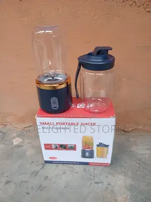 Rechargeable Juicer - Portable Fruit Juice Blender