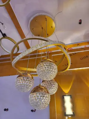 Chandelier Dropping Light