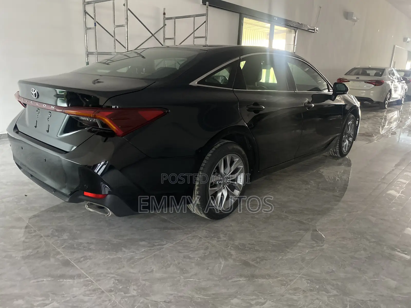 Toyota Avalon 2020 Black