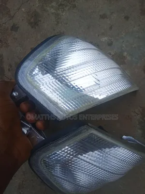 Mecedice Benz 203 Front Lights Pointers