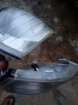 Mecedice Benz 203 Front Lights Pointers