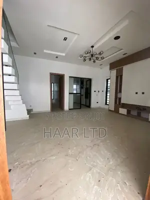 4bdrm Townhouse/Terrace in Lekki Phase 2 for sale