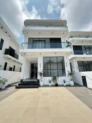 5bdrm Duplex in Lekki Phase 2 for sale
