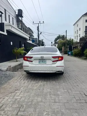 Honda Accord Sport 2.0T 2018 White