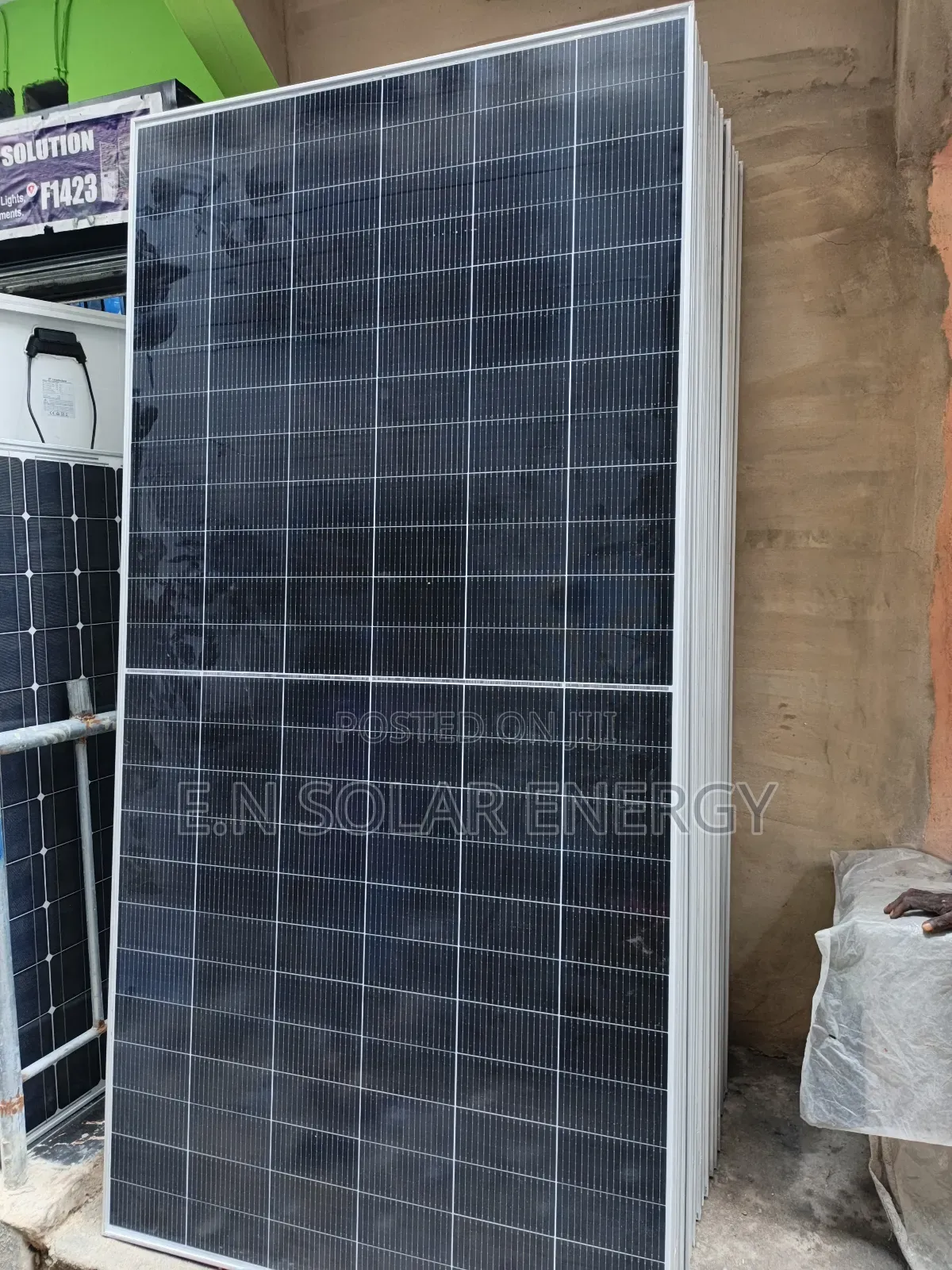 Jinko 600watts Solar Panel Available Now