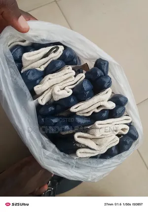 Nitra Gloves