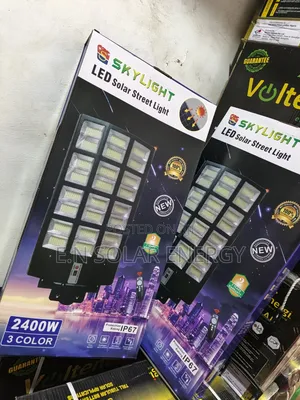 2400 Watts Solar Street Lights Available Now 