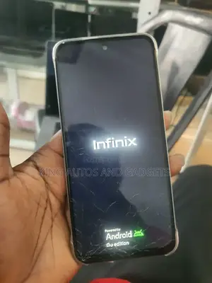 New Infinix Smart 9 64 GB Silver