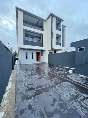 5bdrm Duplex in Lekki for sale
