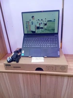 New Laptop Lenovo IdeaPad U330 8GB Intel Celeron SSD 256GB