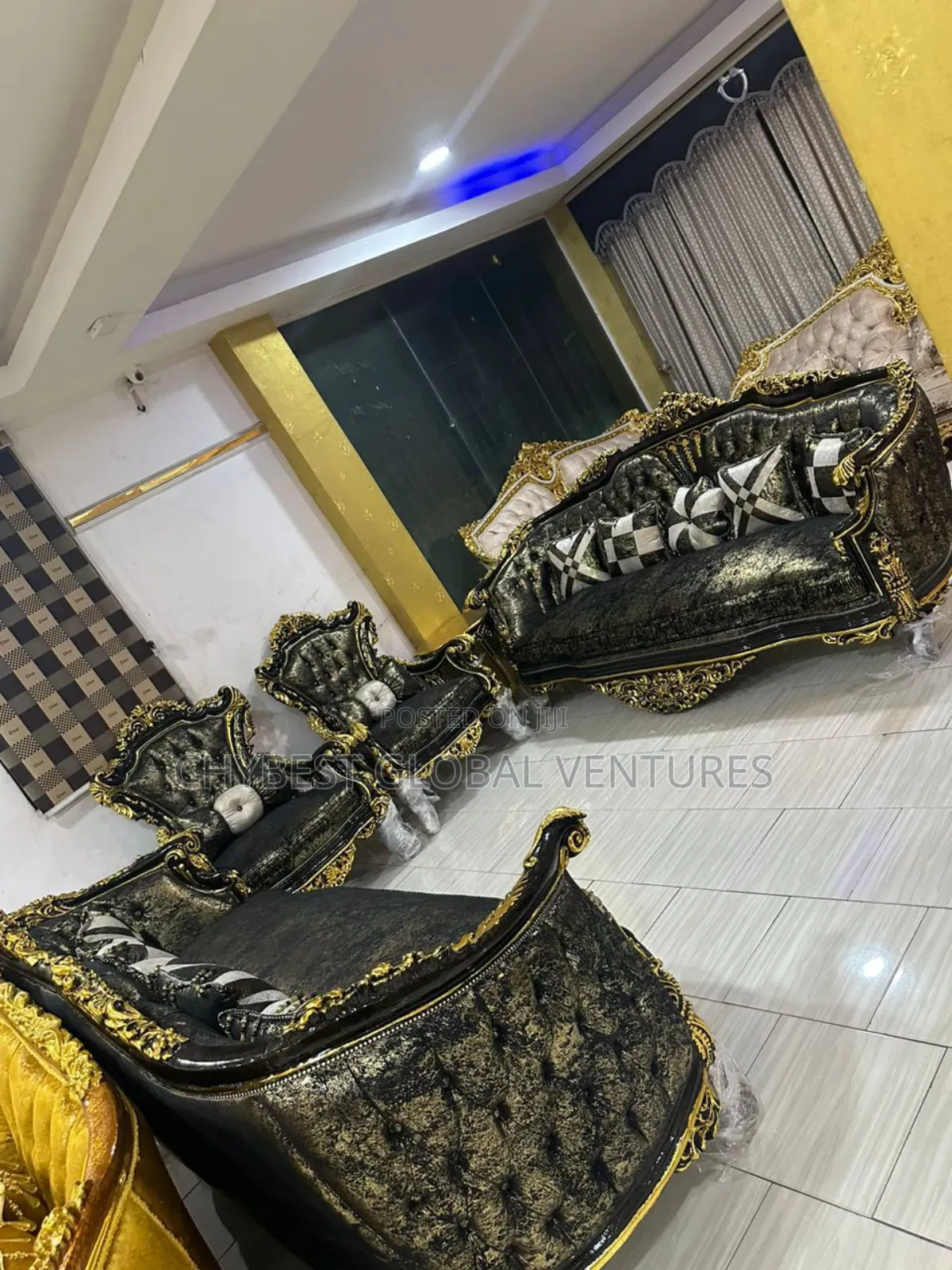 Elite Egyptian Sofa With Sides Stool