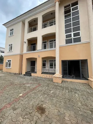 3bdrm Block of Flats in Wuye By Exclusive for rent