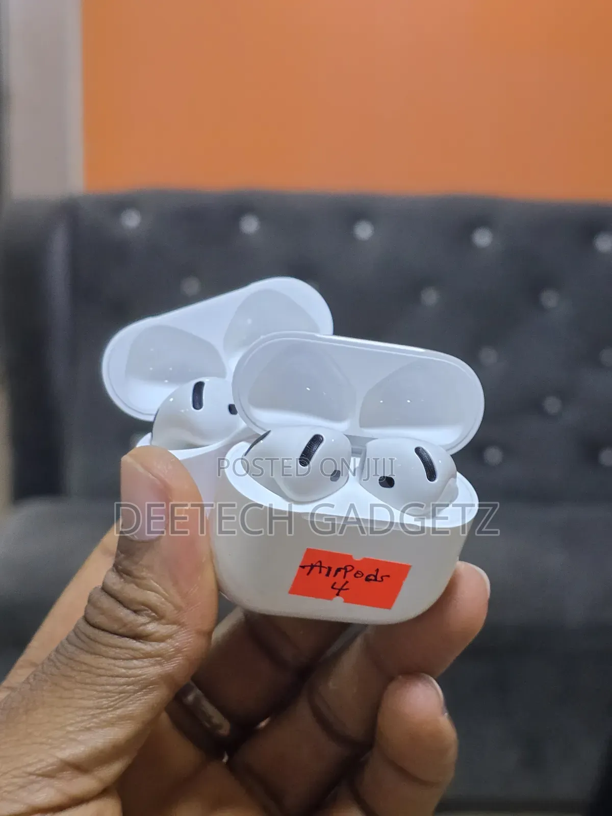 Original Apple Airpods 4