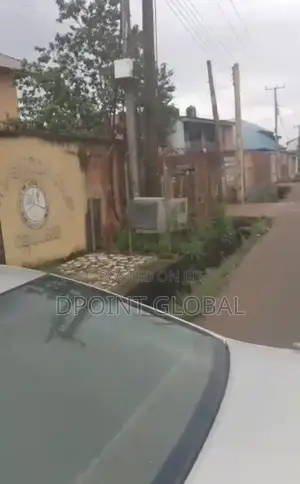 6bdrm Duplex in Not Estate, Alimosho for sale