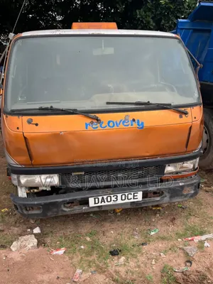 Nissan Towing and Recovery Truck - Foreign Use