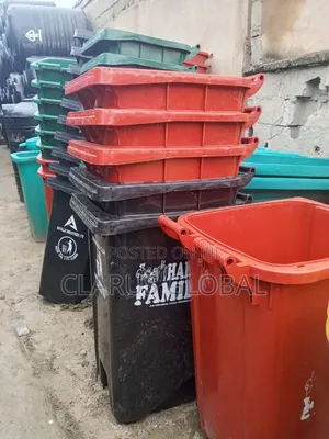Happy Family Waste Bin (With Tyres)