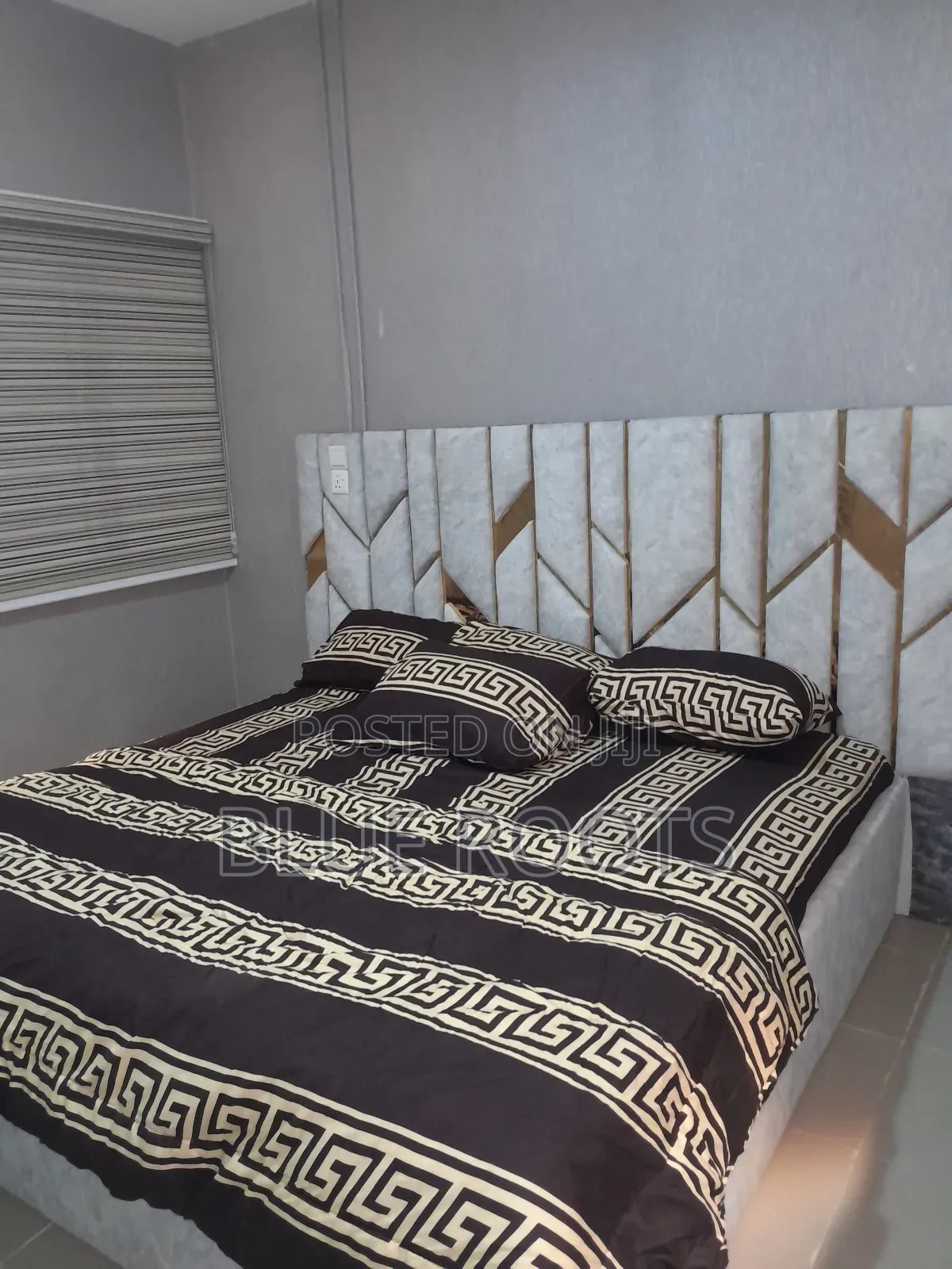 Service Apartment