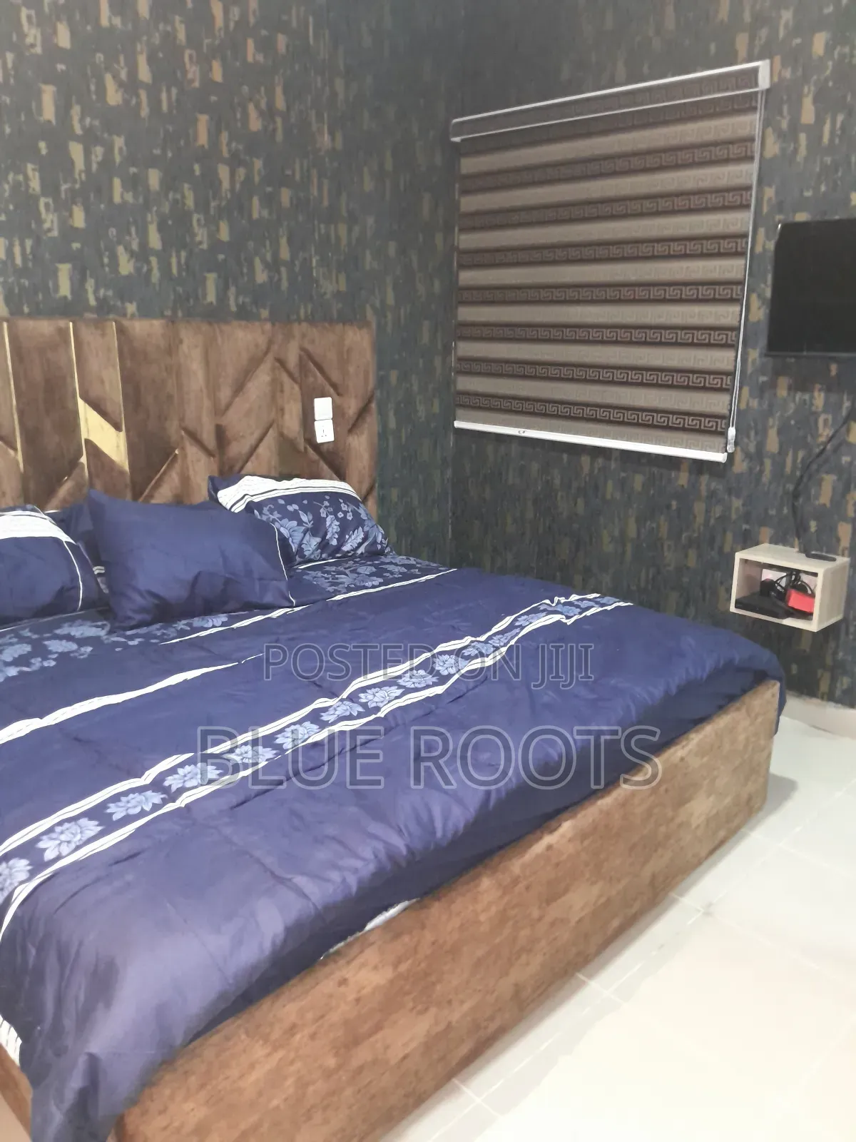 Service Apartment