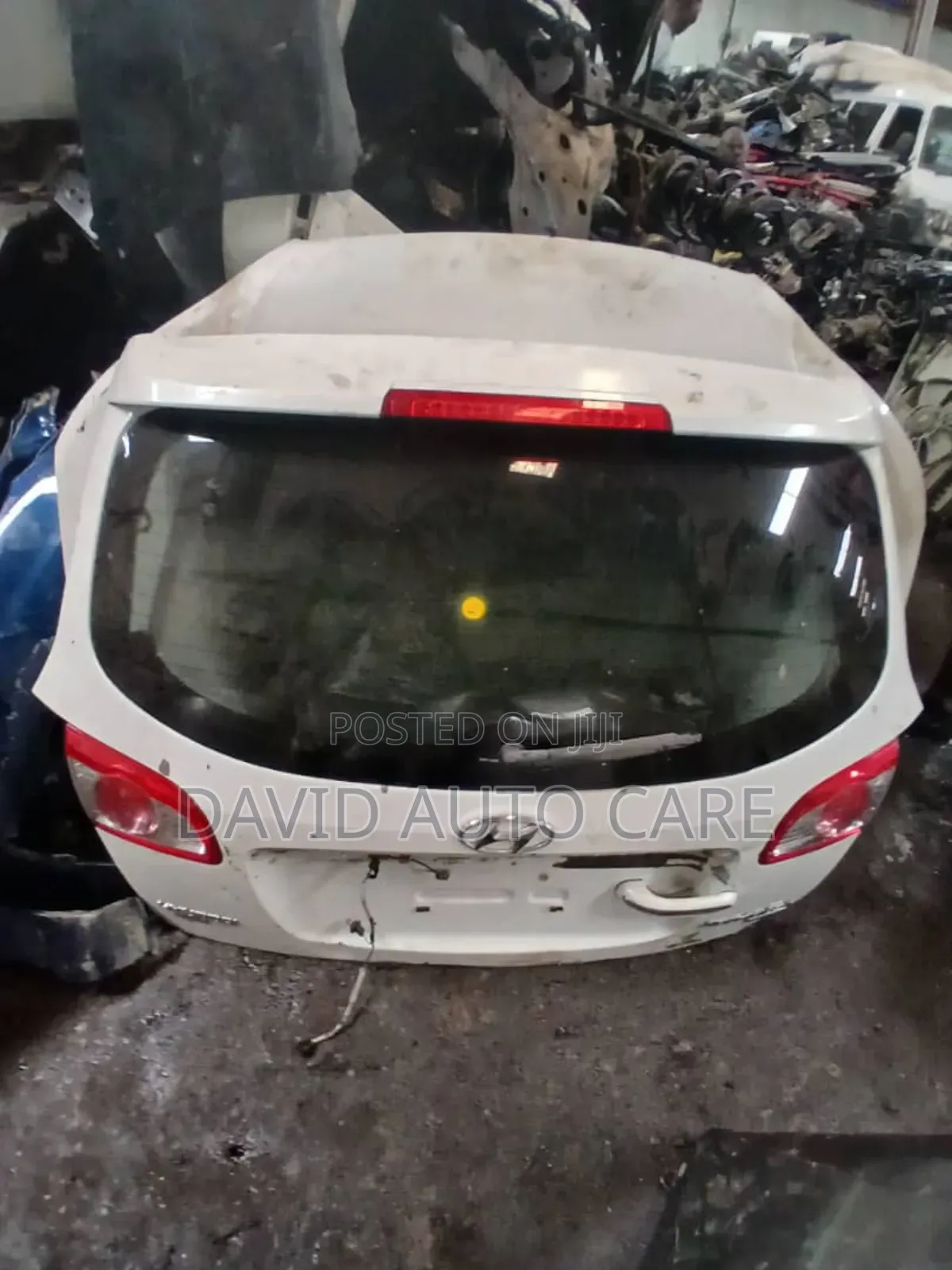 Boot Hyundai Santafe 2010 Available