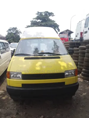 Volkswagen Transporter 2003 Yellow