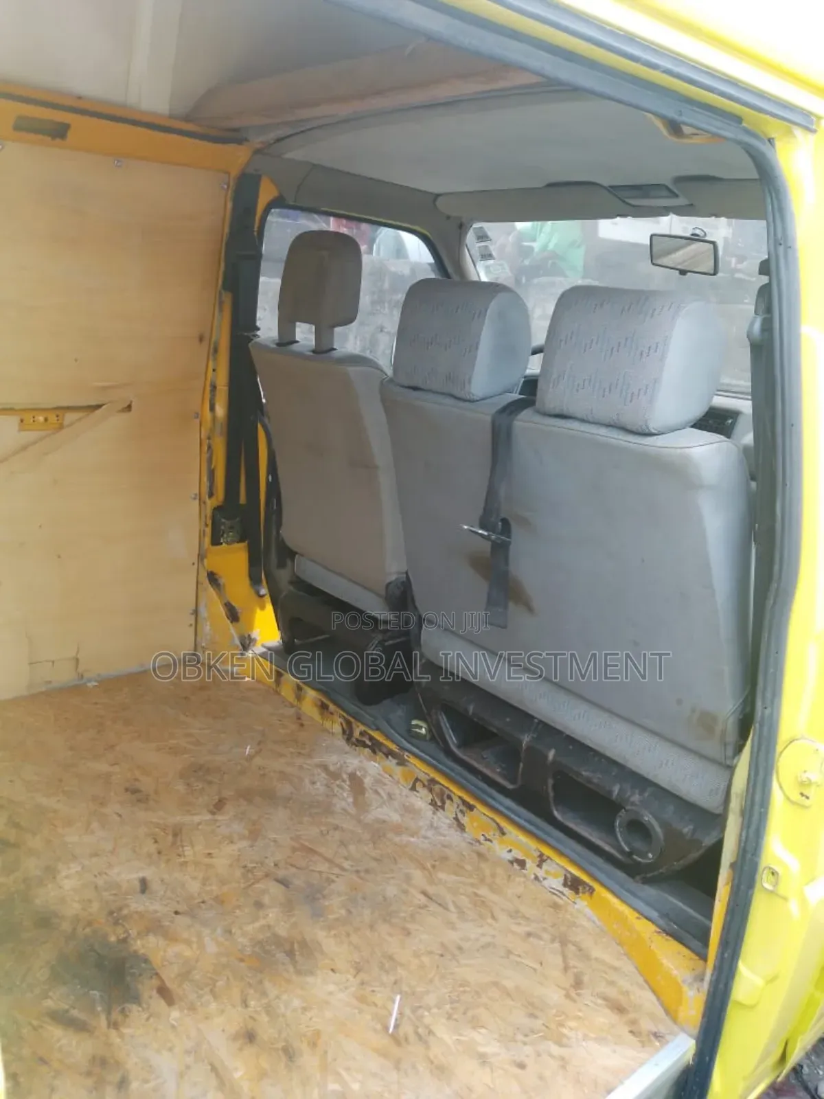 Volkswagen Transporter 2003 Yellow