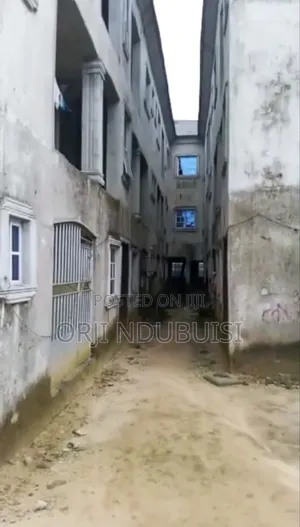 1bdrm Block of Flats in Igurita Round About, Port-Harcourt for sale