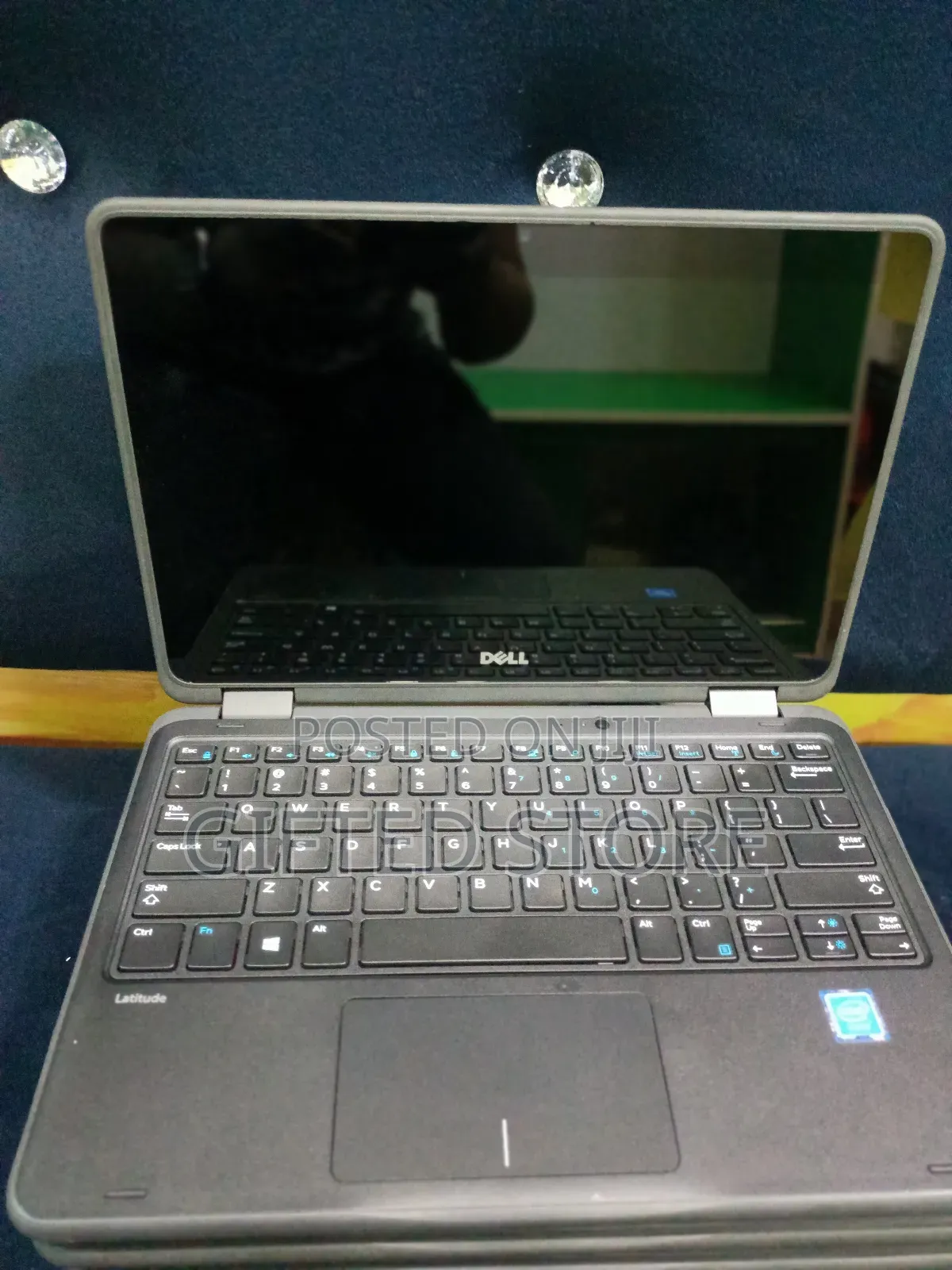 Laptop Dell Latitude 3189 4GB Intel Celeron SSD 128GB