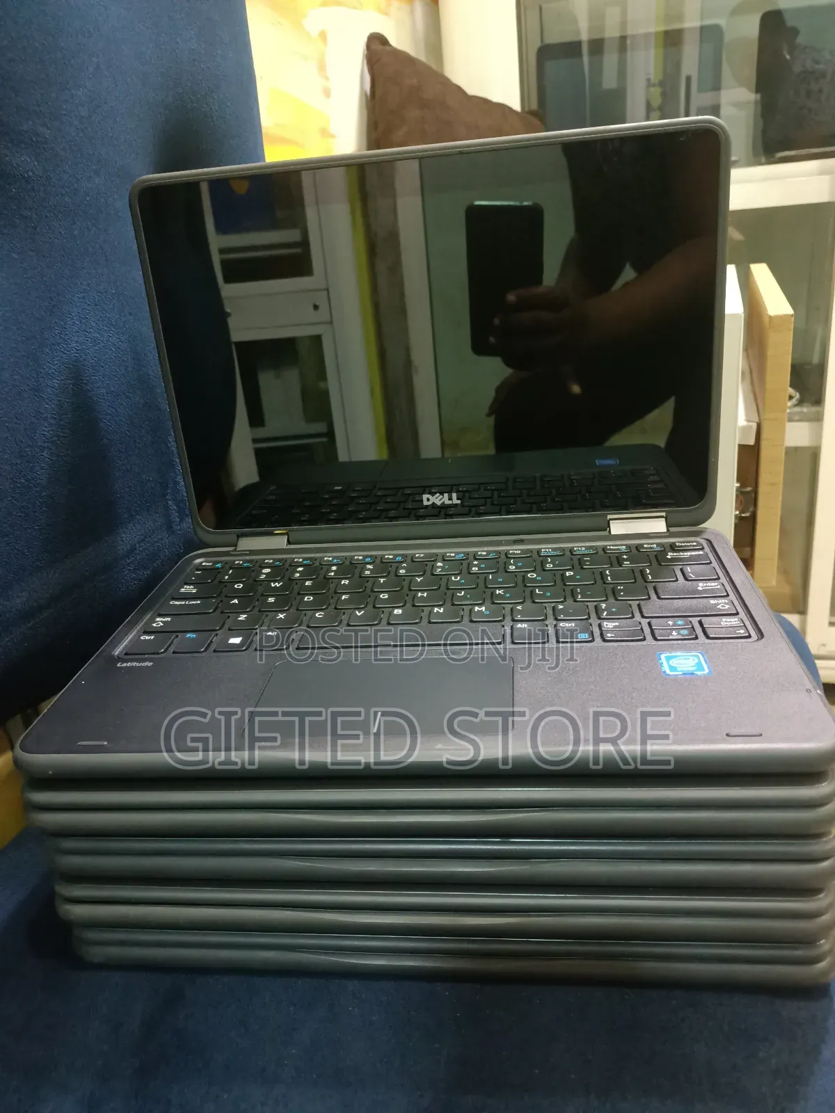 Laptop Dell Latitude 3189 4GB Intel Celeron SSD 128GB