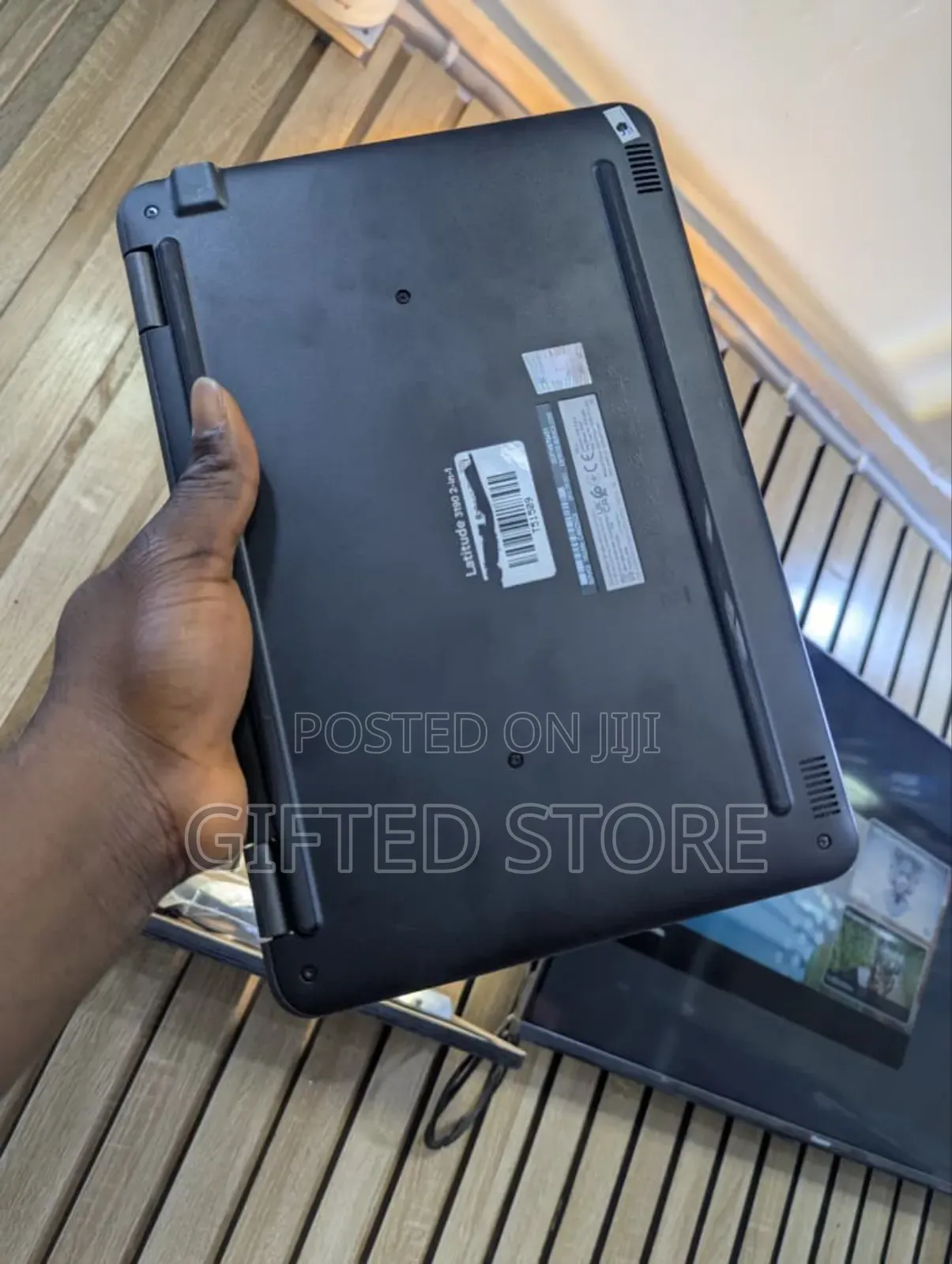 Laptop Dell Latitude 3189 4GB Intel Celeron SSD 128GB