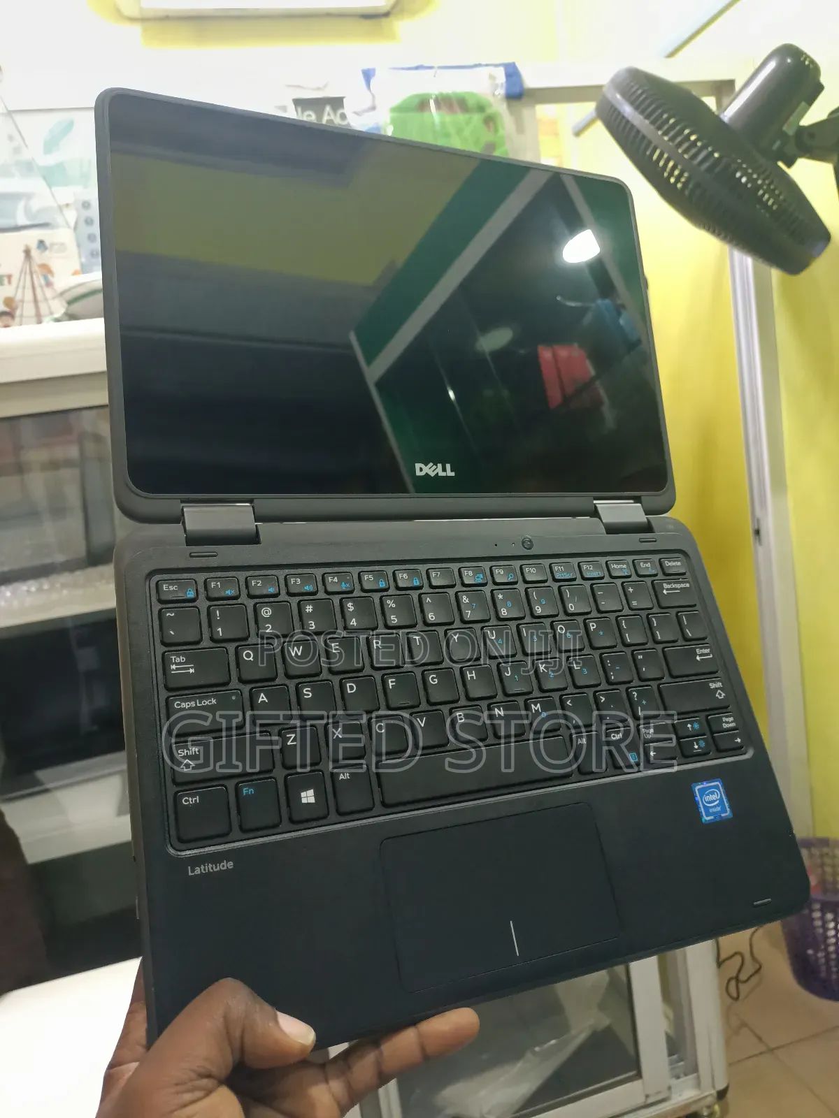 Laptop Dell Latitude 3189 4GB Intel Celeron SSD 128GB
