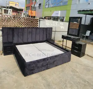Outstanding Padded Set Upholstery Wooden Bedframe 6 by 6 Complete