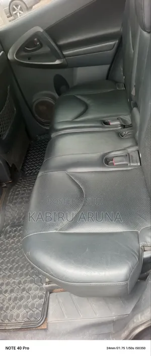 Toyota RAV4 2009 Green