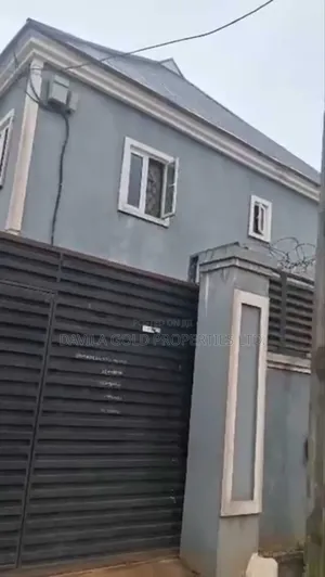 12bdrm Block of Flats in Benin City for sale