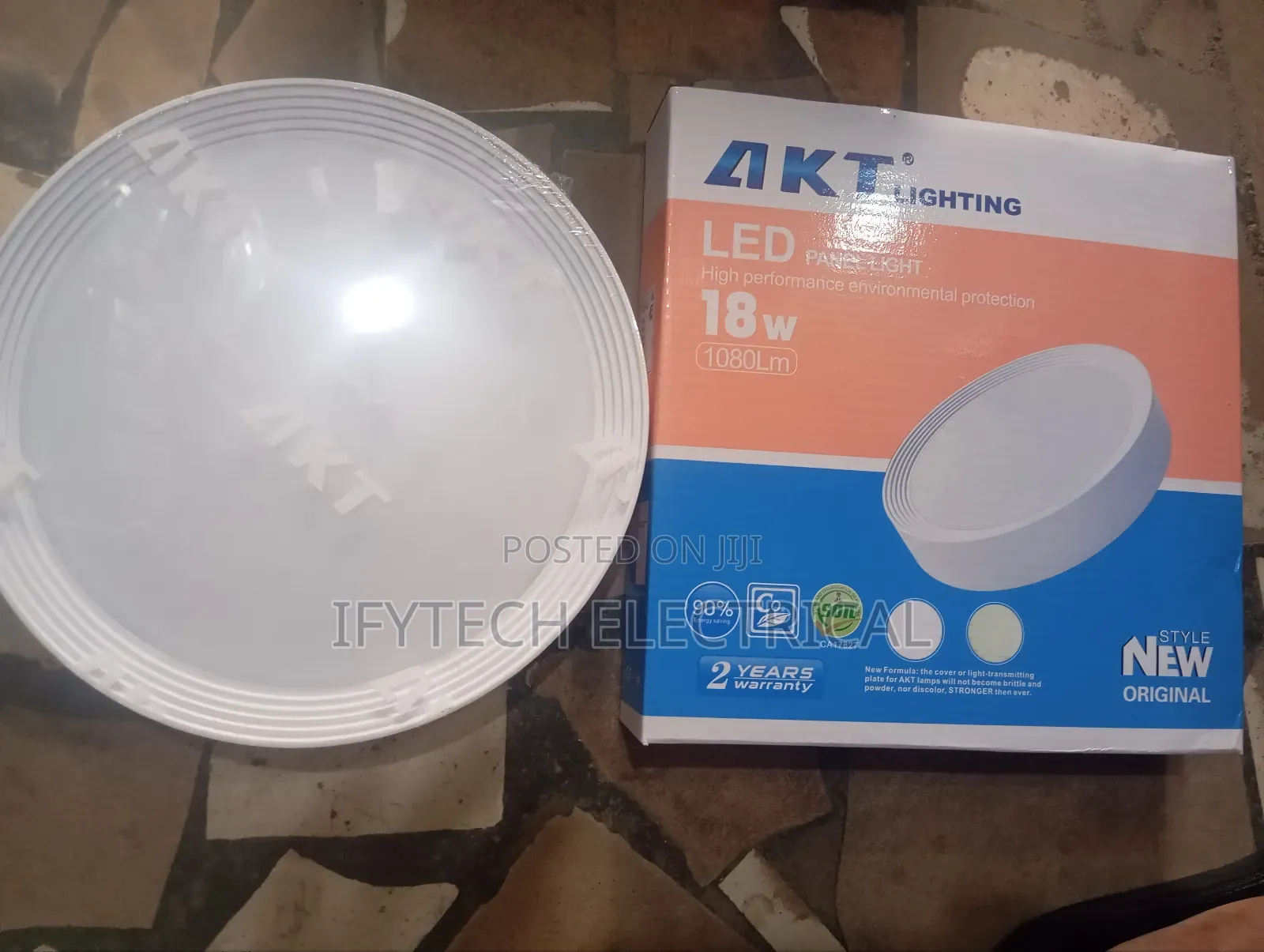 Akt 18watts Surface Light