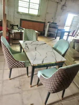 Dining Set of 4 Chairs and Table. Brown and Gray Leather. Lja01