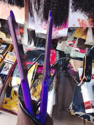 Nova Hair Straightener